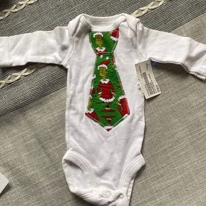 Carters newborn size grinch onesie